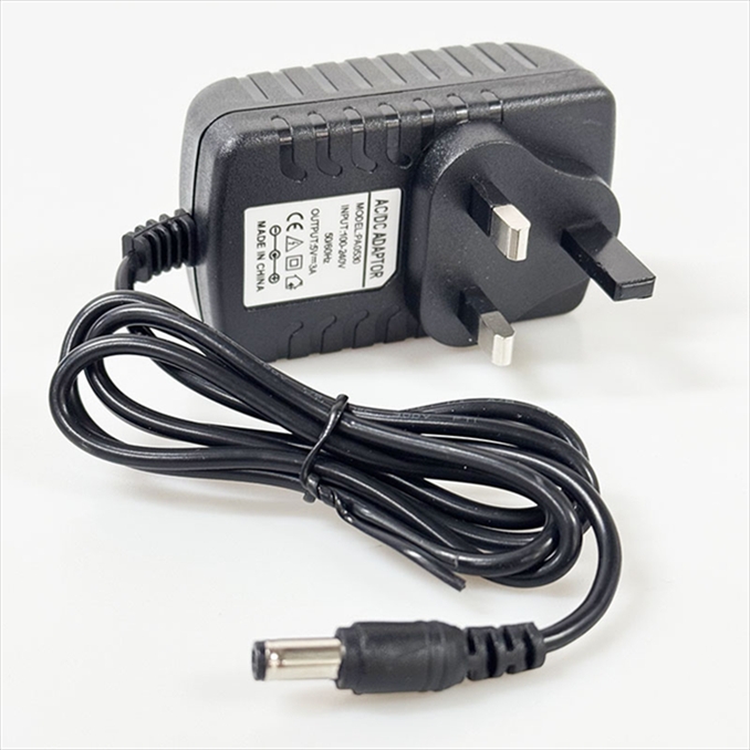 PA0530.jpg 100-240VAC-5VDC 3A REQULATED P.SUPPLY 5.5mm - Image 1